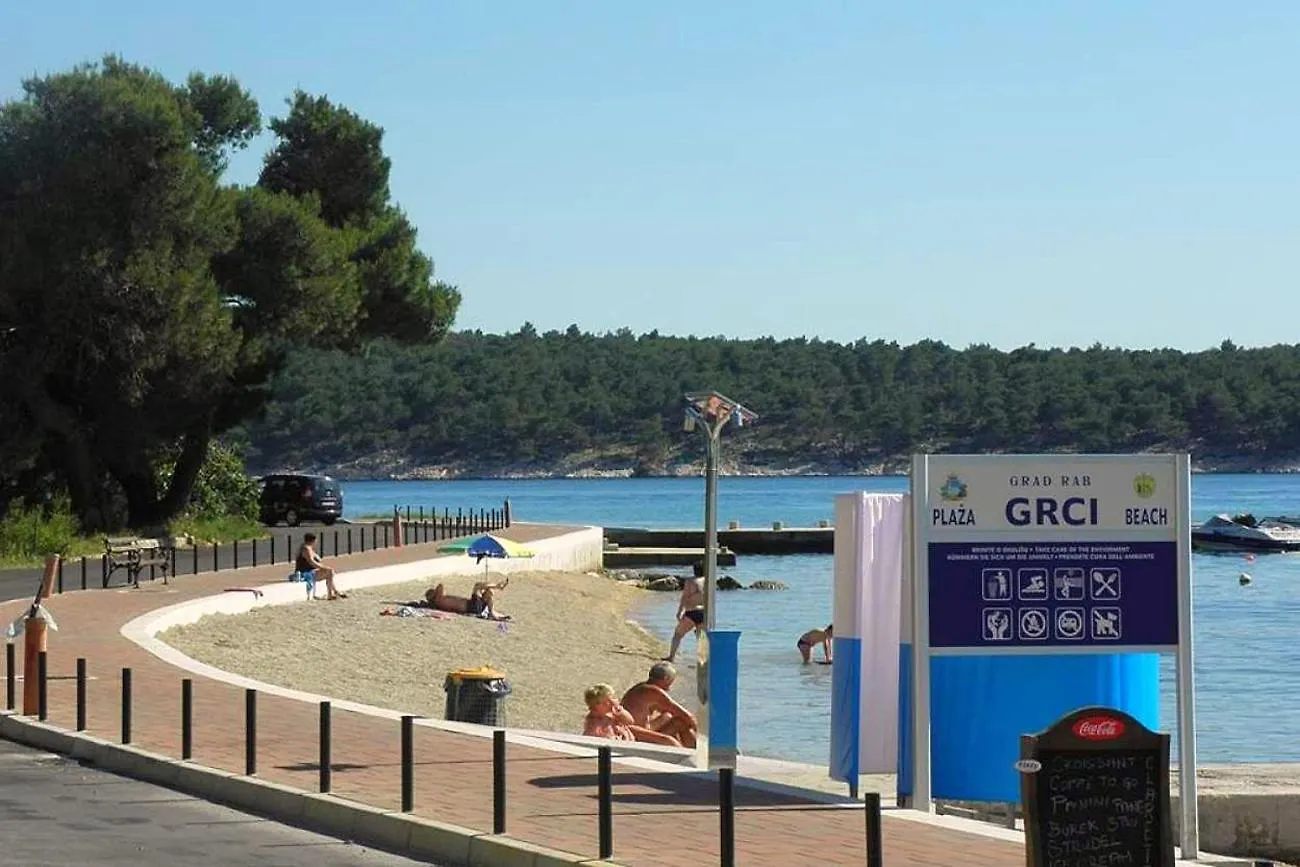 Apartments By The Sea Barbat, Rab - 23438 Rab Town