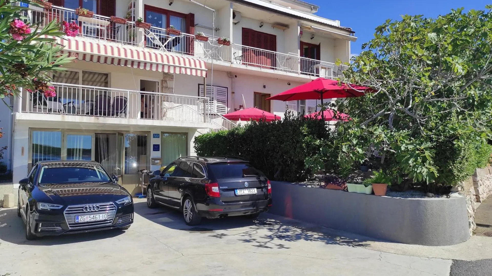 Apartments By The Sea Barbat, Rab - 23438 Rab Town